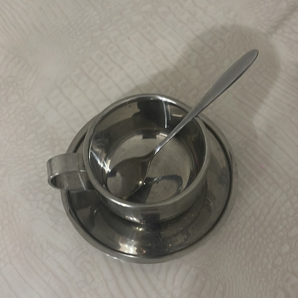Very unique piece for coffee or hot chocolate in silver comes with the spoon - Picture 2 of 4